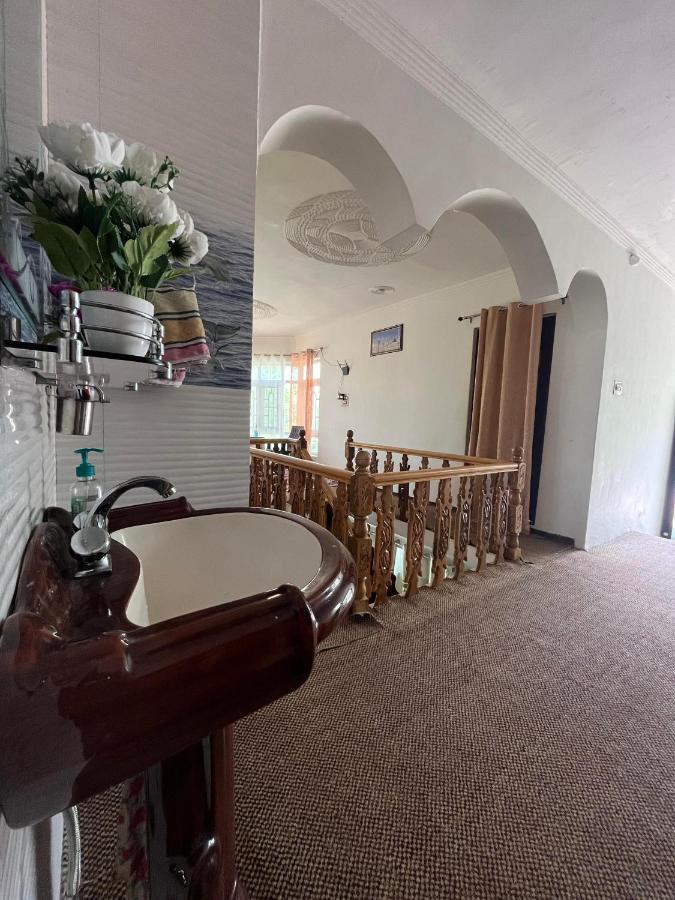 Everest Guest House Гульмарг Экстерьер фото