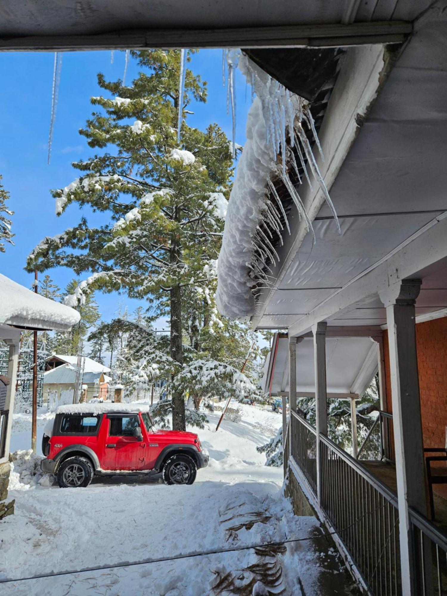 Everest Guest House Гульмарг Экстерьер фото